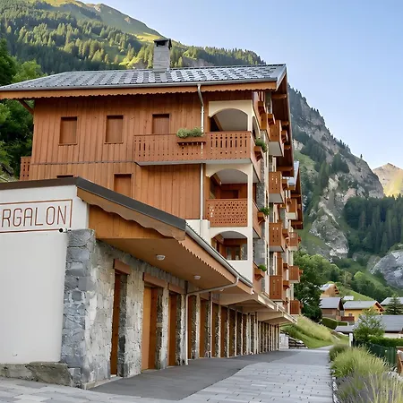 Casa-le Chargalon N° 11 *