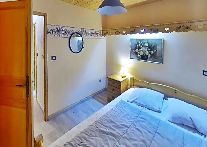 Casa-le Chargalon N° 11 Apartment